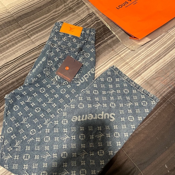 Louis Vuitton Supreme Jeans - Picture 1 of 8